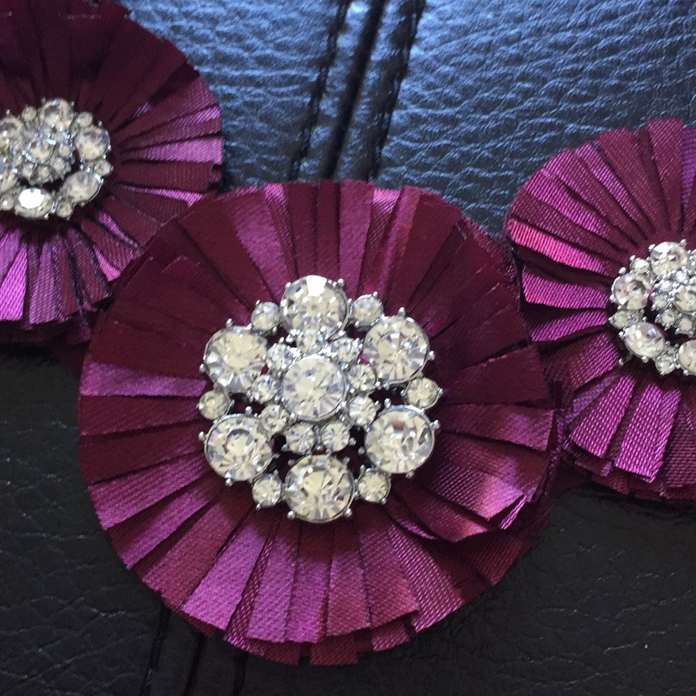 Bold silky wine floral necklace silvertone cz - Picture 4 of 4